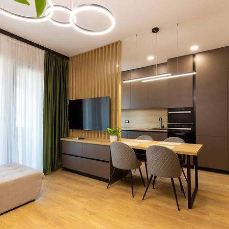 Elegant 2 Bedroom Retreat ブカレスト エクステリア 写真