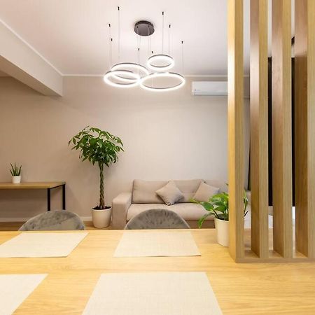 Elegant 2 Bedroom Retreat ブカレスト エクステリア 写真
