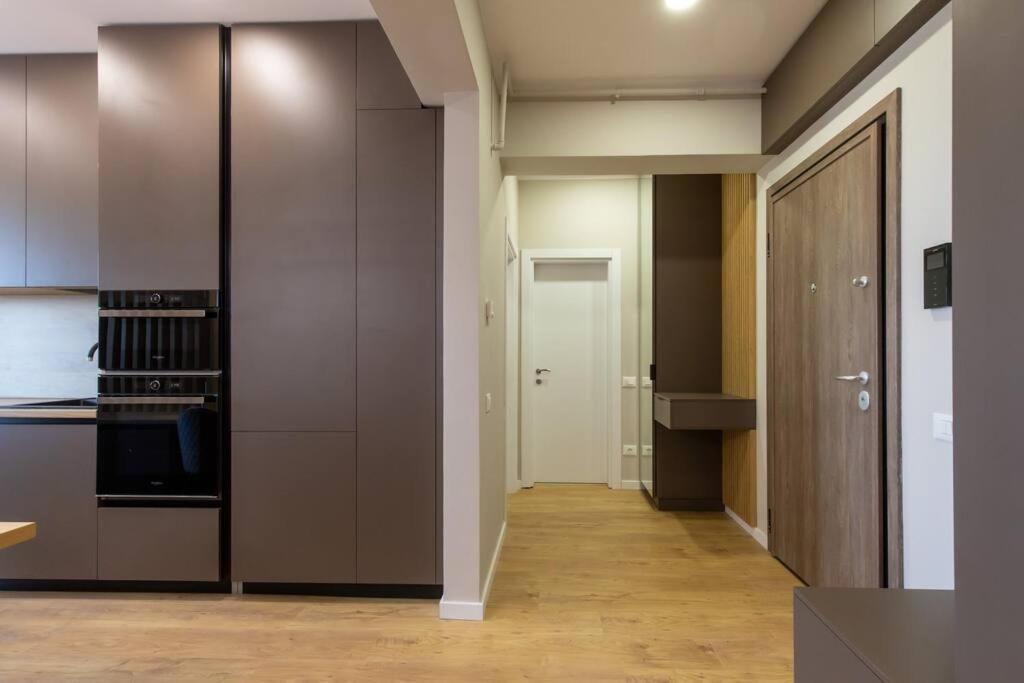 Elegant 2 Bedroom Retreat ブカレスト エクステリア 写真