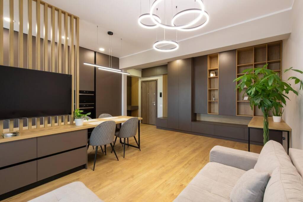 Elegant 2 Bedroom Retreat ブカレスト エクステリア 写真